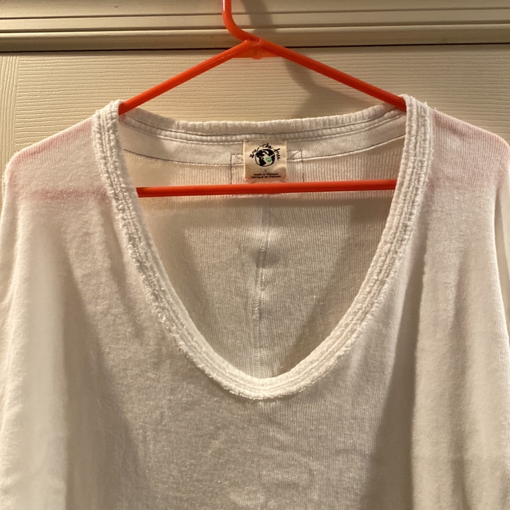 White tee - Picture 2 of 5
